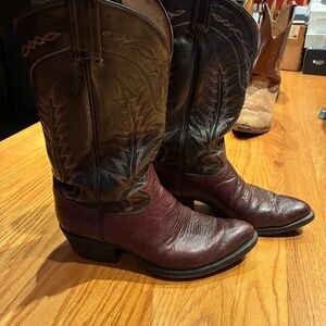 VINTAGE TONY LAMA COWBOY BOOTS LEATHER TEXAS MADE SZ 9 Men’s 10.5 women